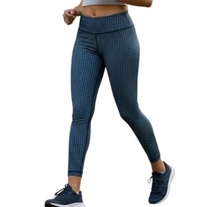 Lululemon Black and White Geometric High waisted Leggings